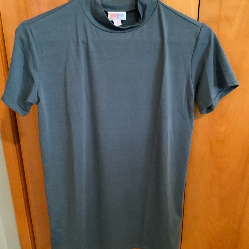 LuLaRoe Ruth Women’s Steel Blue Short Sleeve Tee